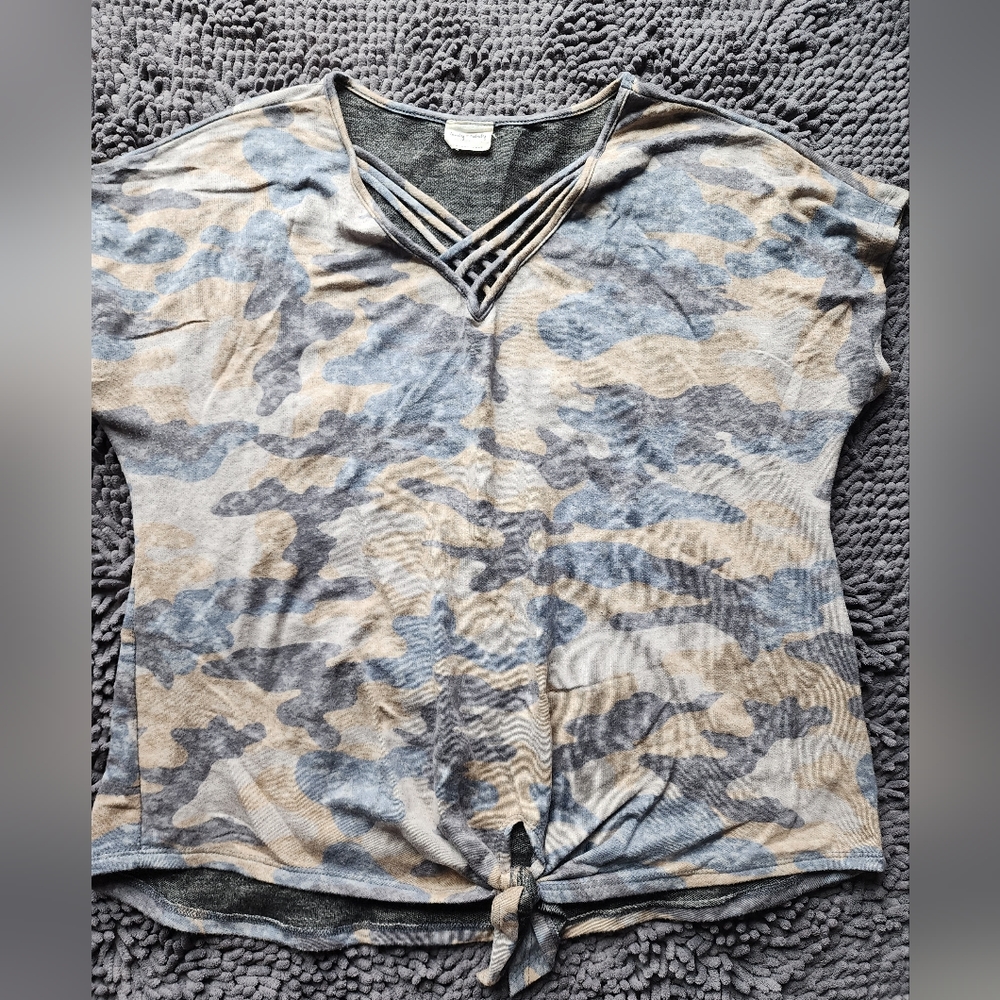 Lovely Melody soft as butter cute boutique shirt.